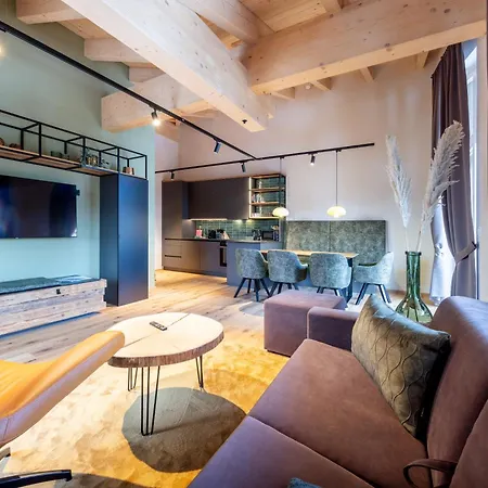 Hoeflehner Premium Gumpen * ハウス・イム・エンスタール